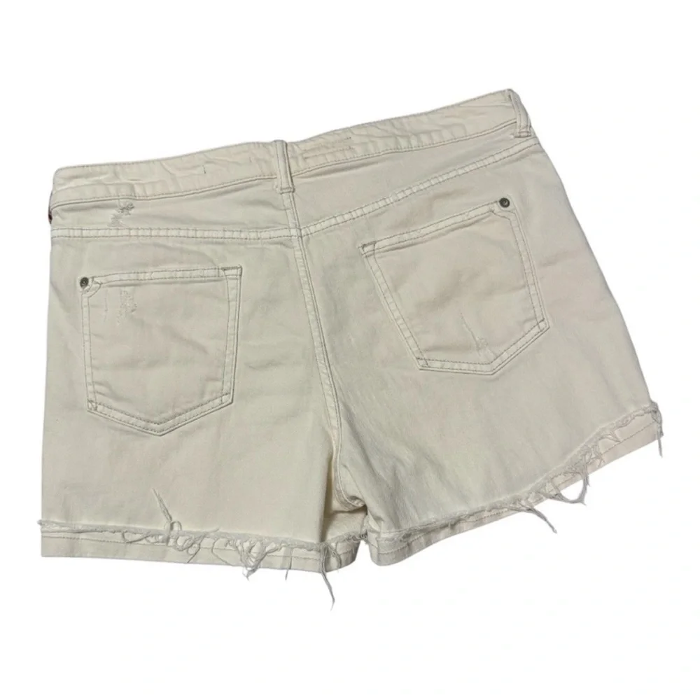 Anthropologie Pilcro Distressed
Jean Shorts Cream Size 32 - Picture 3 of 5